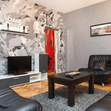 Apartment Aleksandar Belgrado Buitenkant foto