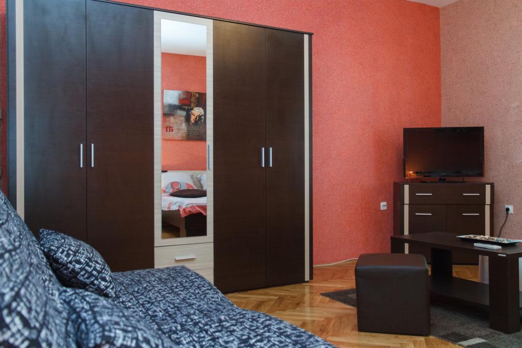 Apartment Aleksandar Belgrado Buitenkant foto